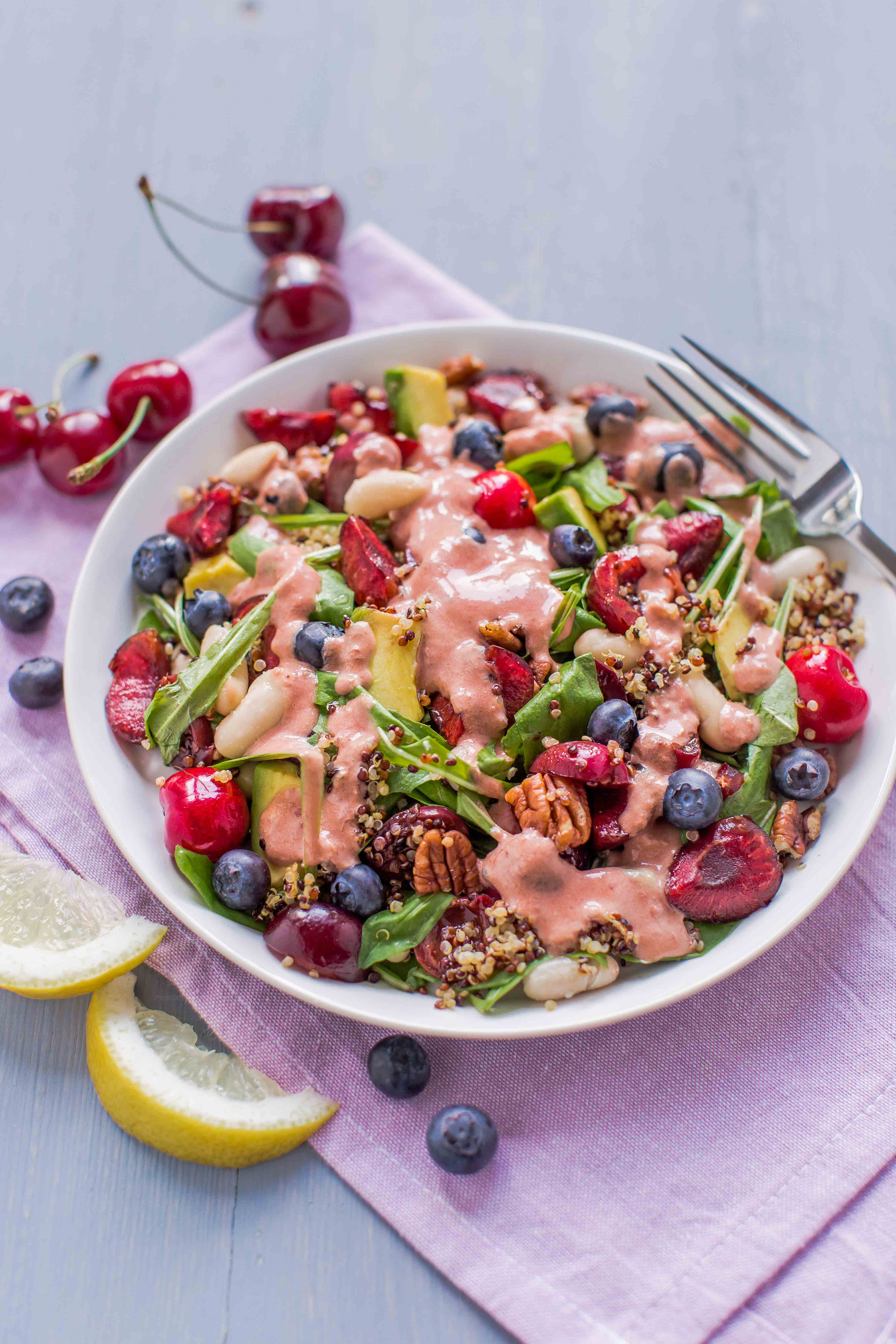 insalata di quinoa e ciliegie