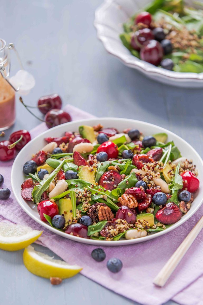 Insalata di quinoa e ciliegie all’aceto balsamico